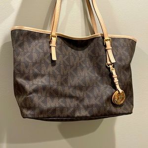 Michael Kors Signature handbag